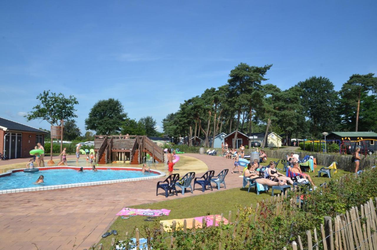 Lodge 6 Personen Camping De Molenhof Reutum Ngoại thất bức ảnh